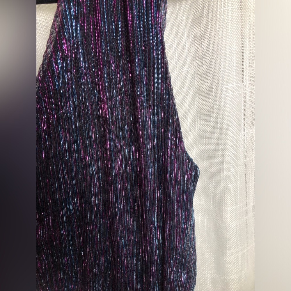 VENUS Shimmering Black and Purple Sleeveless Blouse NWOT size Large - Picture 8 of 12
